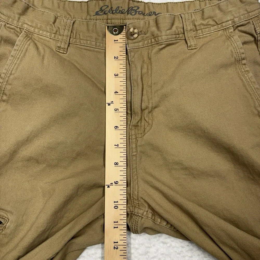 Eddie Bauer Khaki Beige Pants Active Fit Men's‎ Size 32x32